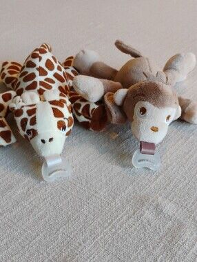 2 Philips Avent Soothie Snuggle Giraffe And Monkey Pacifier Holder Set VGUC